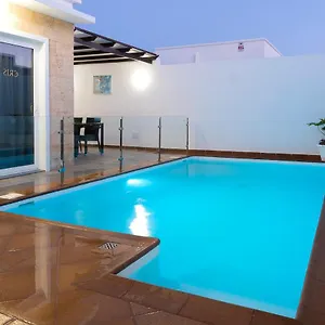  Villa Eris